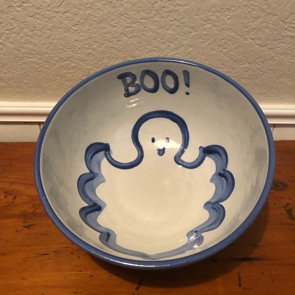 Adorable Vintage 8” M. A. Hadley Ghost Halloween Bowl